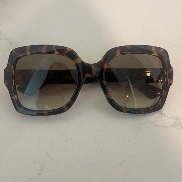 Gucci sunglasses main image 8